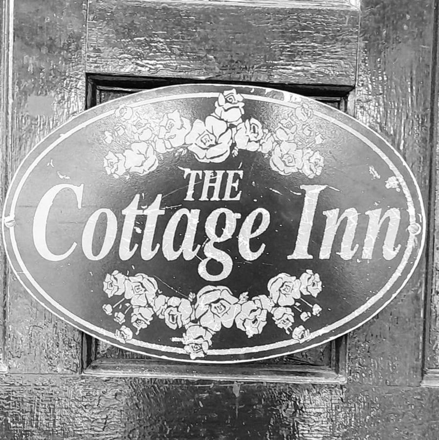 The Cottage Inn Llandeilo Exterior photo